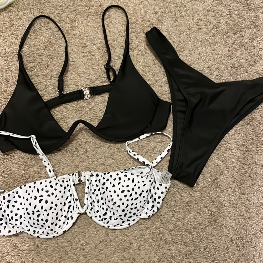 SWIMSUIT